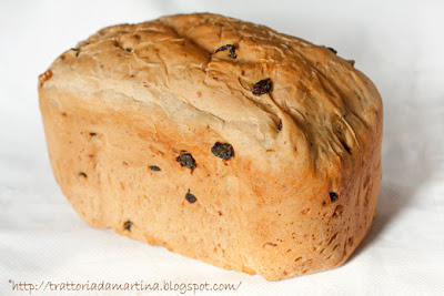 Il Mio Primo Pane Con La Macchina Del Pane Pane Con Noci E Uvetta Trattoria Da Martina