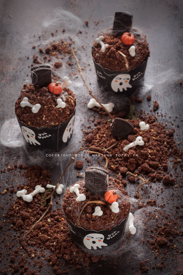 cupcake di halloween-graveyard cupcakes